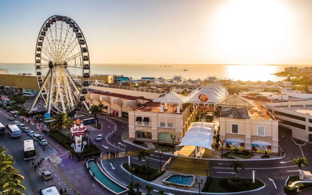 DISCOVER CANCUN FROM THE HEIGHTS ON THE FERRIS WHEEL