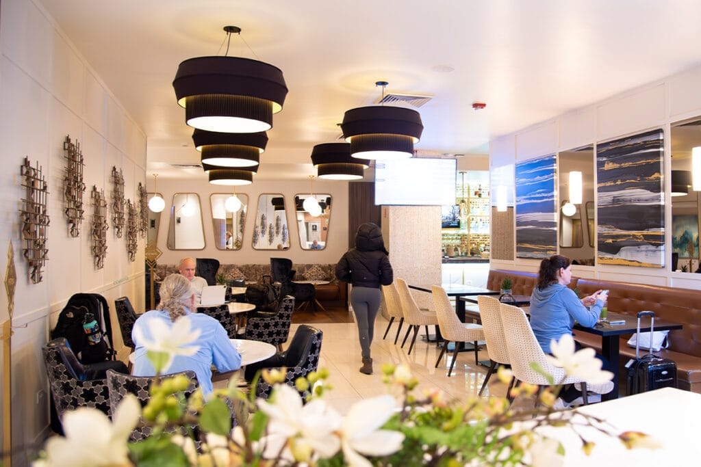 Cancún airport vip lounge-Livingroom